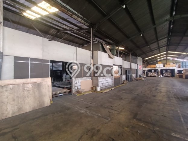 Unit Gudang Tersedia di Semanan Spesifikasi LB 1000m2 Unit Gudang Tersedia di Semanan Spesifikasi LB 1000m2