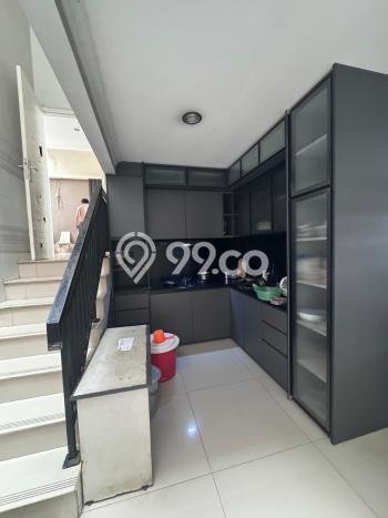 Rumah Luxury Modern Tanpa Renovasi di Kalideres Jakarta Barat Rumah Luxury Modern Tanpa Renovasi di Kalideres Jakarta Barat