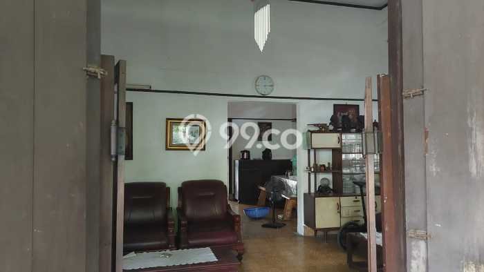 Ready to Use! Luxury House LT 695m2 Desain Elegan di Manggarai Ready to Use! Luxury House LT 695m2 Desain Elegan di Manggarai