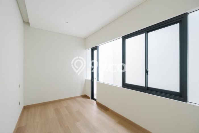 Hunian Mewah LB 300m2 Siap Huni Desain Elegan di Sektor 9-Bintaro, Tangerang Selatan Hunian Mewah LB 300m2 Siap Huni Desain Elegan di Sektor 9-Bintaro, Tangerang Selatan