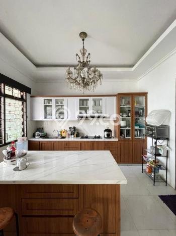Dijual Rumah Premium dengan Fasilitas Sekitar Komplit di Cilandak, Jakarta Selatan Dijual Rumah Premium dengan Fasilitas Sekitar Komplit di Cilandak, Jakarta Selatan