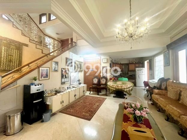 Hunian Mewah LB 1200m2 Siap Huni Desain Elegan di Sektor 1 - Bintaro, Jakarta Selatan Hunian Mewah LB 1200m2 Siap Huni Desain Elegan di Sektor 1 - Bintaro, Jakarta Selatan