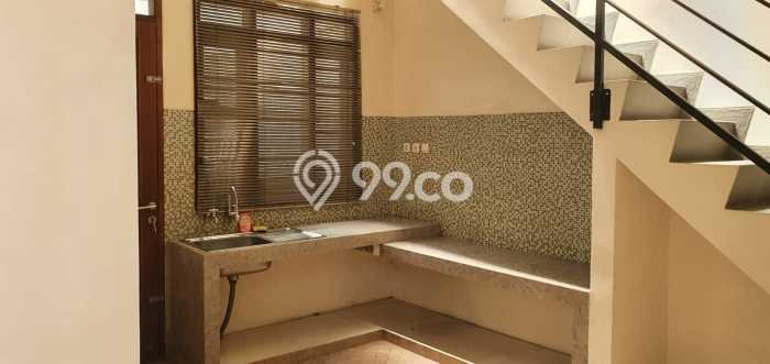 Rumah sewa siap pakai 4 KT di Bintaro, Jakarta Selatan Rumah sewa siap pakai 4 KT di Bintaro, Jakarta Selatan
