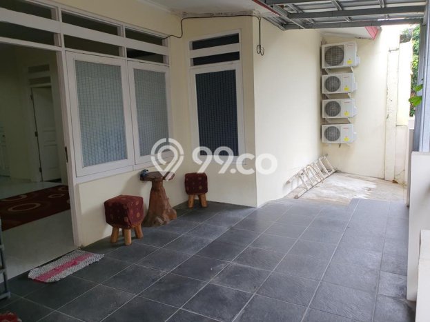 Hunian Nyaman Asri 7 KT Siap Huni di Bintaro Tangerang Selatan Hunian Nyaman Asri 7 KT Siap Huni di Bintaro Tangerang Selatan