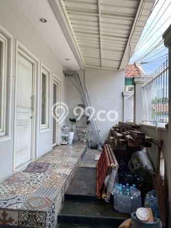 Peluang Investasi! Kost Dijual di Wiyung, Surabaya, 8 KT, 4 KM, Luas 225m2 Peluang Investasi! Kost Dijual di Wiyung, Surabaya, 8 KT, 4 KM, Luas 225m2