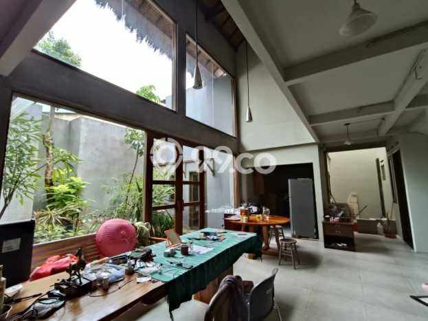 Rumah Elit Modern Tanpa Renovasi di Sumurbandung Bandung Rumah Elit Modern Tanpa Renovasi di Sumurbandung Bandung