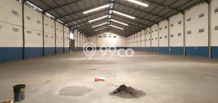 Unit Gudang disewakan di Jaten Solo dengan LT 5500m2 / LB 3100m2 Unit Gudang disewakan di Jaten Solo dengan LT 5500m2 / LB 3100m2