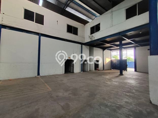 Disewakan Gudang komersial di Colomadu luas bangunan 2300m2 Disewakan Gudang komersial di Colomadu luas bangunan 2300m2