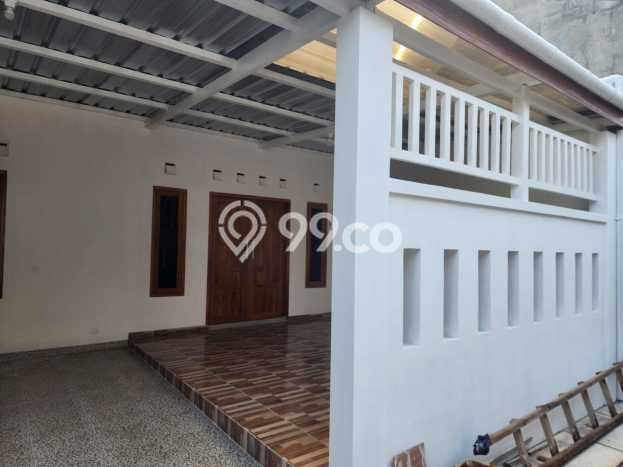 PROPERTI UNGGULAN! Rumah di Jebres, 1 KM, Area Elite, Luas 100m² Bangunan 80m² PROPERTI UNGGULAN! Rumah di Jebres, 1 KM, Area Elite, Luas 100m² Bangunan 80m²