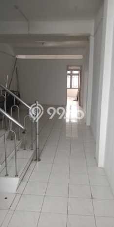 Area Ramai! Ruko Dijual di Senen untuk Bisnis Luas Bangunan 90m2 Area Ramai! Ruko Dijual di Senen untuk Bisnis Luas Bangunan 90m2