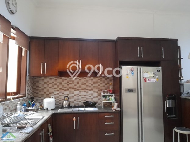 Dijual Rumah Premium dengan Fasilitas Sekitar Komplit di Cinere, Depok Dijual Rumah Premium dengan Fasilitas Sekitar Komplit di Cinere, Depok