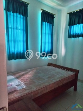 Rumah sewa siap pakai 5 Kamar Tidur di Kota Wisata, Jakarta Timur Rumah sewa siap pakai 5 Kamar Tidur di Kota Wisata, Jakarta Timur