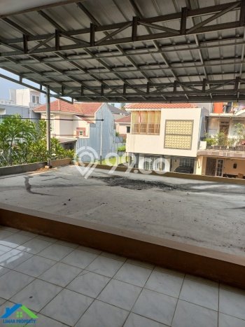 Disewakan Rumah Harga Terjangkau di Legenda Wisata Jakarta Timur Punya 5 Kamar Tidur Disewakan Rumah Harga Terjangkau di Legenda Wisata Jakarta Timur Punya 5 Kamar Tidur