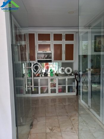 Rumah Luxury Modern Siap Huni di Legenda Wisata Jakarta Timur Rumah Luxury Modern Siap Huni di Legenda Wisata Jakarta Timur