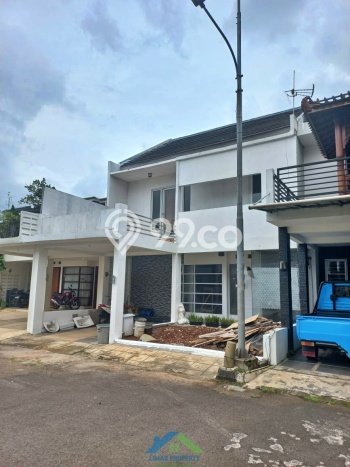 Jual Rumah Eksklusif 4 KT di Cibubur, Depok Jual Rumah Eksklusif 4 KT di Cibubur, Depok