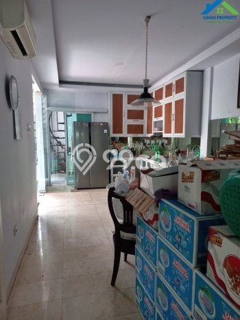 Disewakan Rumah Harga Terjangkau di Legenda Wisata Jakarta Timur Punya 5 Kamar Tidur Disewakan Rumah Harga Terjangkau di Legenda Wisata Jakarta Timur Punya 5 Kamar Tidur