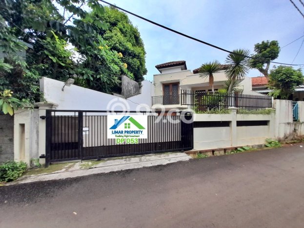 Dijual Rumah Premium dengan Fasilitas Sekitar Komplit di Cinere, Depok Dijual Rumah Premium dengan Fasilitas Sekitar Komplit di Cinere, Depok