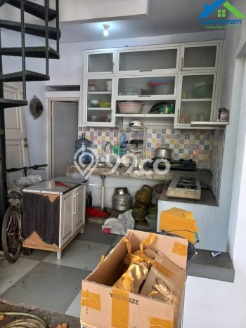 Disewakan Rumah Harga Terjangkau di Legenda Wisata Jakarta Timur Punya 5 Kamar Tidur Disewakan Rumah Harga Terjangkau di Legenda Wisata Jakarta Timur Punya 5 Kamar Tidur