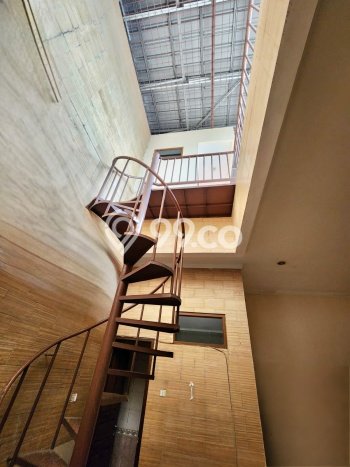 Hunian Mewah LB 490m2 Siap Pakai Desain Elegan di Sunter, Jakarta Utara Hunian Mewah LB 490m2 Siap Pakai Desain Elegan di Sunter, Jakarta Utara