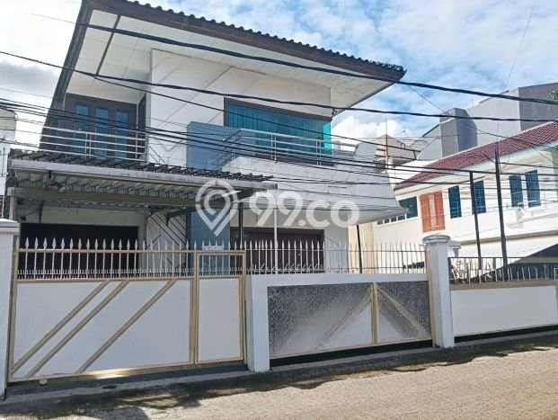 Siap Huni Rumah Mewah 4 Kamar di Tanah Abang Dekat ke Mana Saja Siap Huni Rumah Mewah 4 Kamar di Tanah Abang Dekat ke Mana Saja