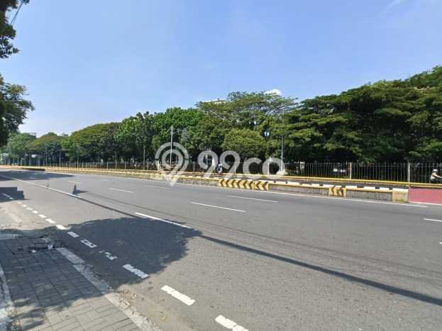 Ruko Dijual di Prime Area Jakarta Pusat Luas 810m2 Ruko Dijual di Prime Area Jakarta Pusat Luas 810m2