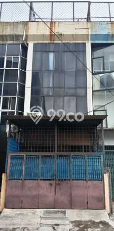 Ruko Dijual di Jakarta Pusat LT 60m2 & LB 210m2 Lokasi Terbaik! Ruko Dijual di Jakarta Pusat LT 60m2 & LB 210m2 Lokasi Terbaik!