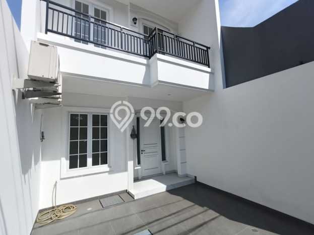 PROPERTI UNGGULAN! Rumah di Sunter, 2 KT, Area Elite, LT 70m² LB 100m² PROPERTI UNGGULAN! Rumah di Sunter, 2 KT, Area Elite, LT 70m² LB 100m²