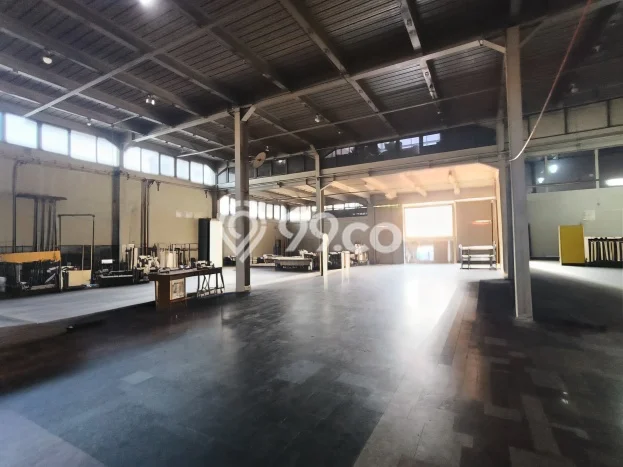 Gudang Dijual di Prime Area Jakarta Utara Luas 1650m2 Gudang Dijual di Prime Area Jakarta Utara Luas 1650m2