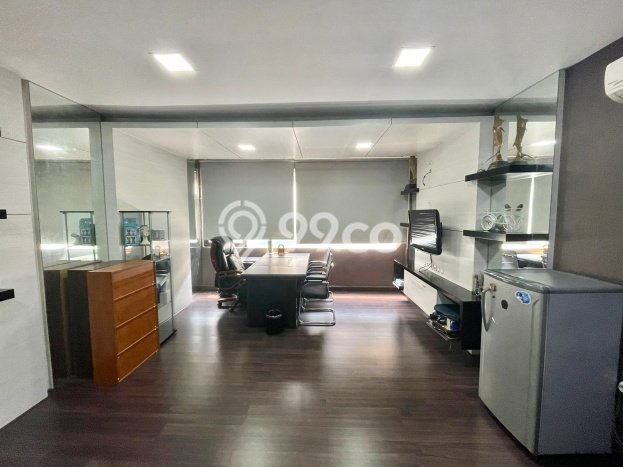 Ruko Dijual di Prime Area Jakarta Pusat Luas 600m2 Ruko Dijual di Prime Area Jakarta Pusat Luas 600m2