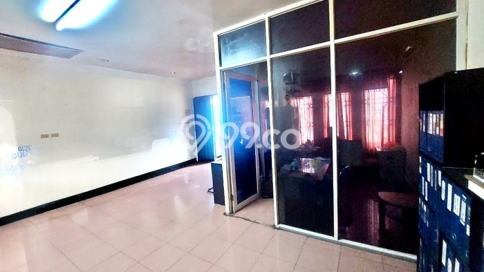Dijual Rumah Elit Exclusive di Palmerah, Jakarta Barat Dijual Rumah Elit Exclusive di Palmerah, Jakarta Barat