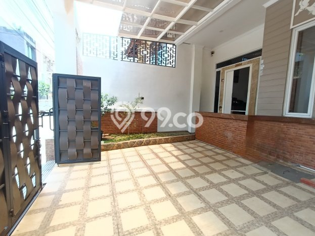 Jual Rumah Luas Elegan Dengan View Eksklusif di Sunter, Jakarta Utara Jual Rumah Luas Elegan Dengan View Eksklusif di Sunter, Jakarta Utara
