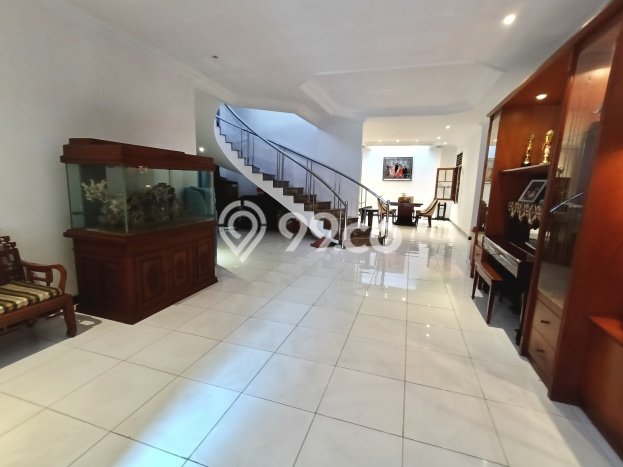 Rumah Eksklusif Siap Huni LT 252m2 di Kebayoran Lama, Jakarta Selatan Rumah Eksklusif Siap Huni LT 252m2 di Kebayoran Lama, Jakarta Selatan