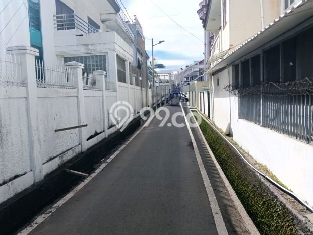 Siap Huni Rumah Mewah 4 Kamar di Tanah Abang Dekat ke Mana Saja Siap Huni Rumah Mewah 4 Kamar di Tanah Abang Dekat ke Mana Saja