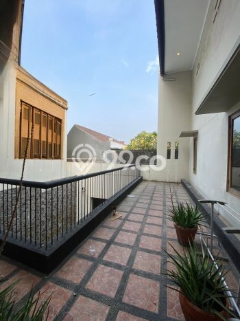 Siap Huni Hunian Elit 7 Kamar di Palmerah Dekat ke Mana Pun Siap Huni Hunian Elit 7 Kamar di Palmerah Dekat ke Mana Pun