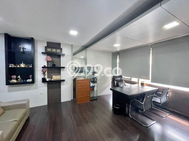 Ruko Dijual di Prime Area Jakarta Pusat Luas 600m2 Ruko Dijual di Prime Area Jakarta Pusat Luas 600m2