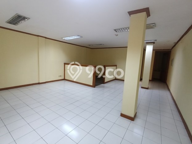 Lokasi Strategis! Dijual Ruko Bisnis di Jatinegara, Jakarta Timur Kondisi Baik Lokasi Strategis! Dijual Ruko Bisnis di Jatinegara, Jakarta Timur Kondisi Baik