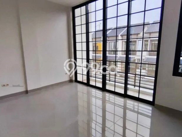 Ruko di Kelapa Gading, Luas 424m2m², Kawasan Bisnis, Strategis Ruko di Kelapa Gading, Luas 424m2m², Kawasan Bisnis, Strategis