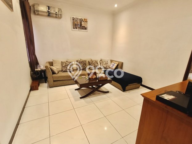 Rumah Eksklusif Siap Huni LT 252m2 di Kebayoran Lama, Jakarta Selatan Rumah Eksklusif Siap Huni LT 252m2 di Kebayoran Lama, Jakarta Selatan