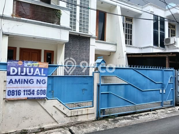 For Sale Rumah Mewah Exclusive di Palmerah, Jakarta Barat For Sale Rumah Mewah Exclusive di Palmerah, Jakarta Barat