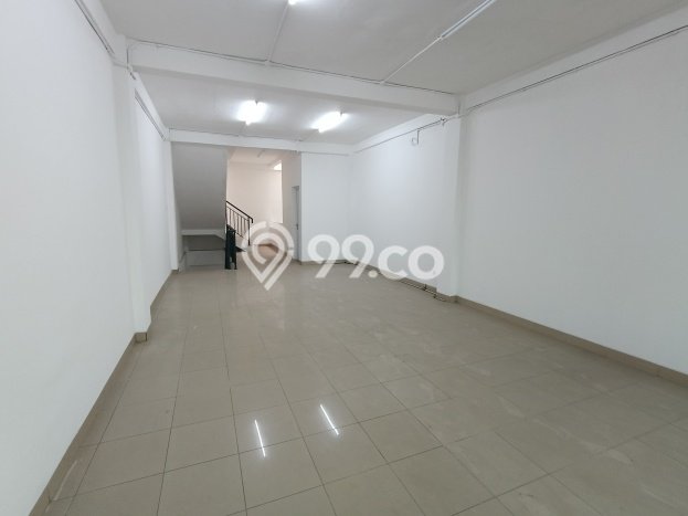 Unit Komersial Disewakan di Jakarta Pusat Area Strategis Harga Kompetitif Unit Komersial Disewakan di Jakarta Pusat Area Strategis Harga Kompetitif