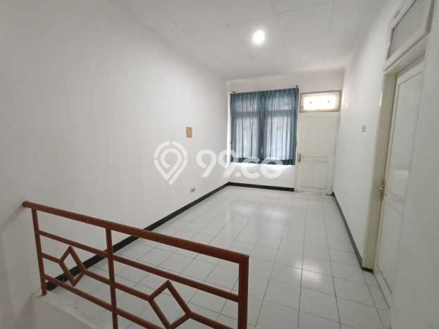 Disewakan! Rumah 4 Kamar Tidur &
3 Kamar Mandi di Sunter, Jakarta Utara Disewakan! Rumah 4 Kamar Tidur &
3 Kamar Mandi di Sunter, Jakarta Utara
