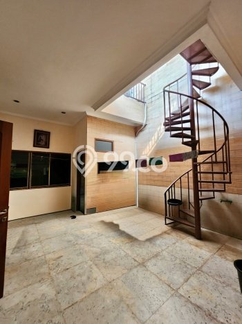 Hunian Mewah LB 490m2 Siap Pakai Desain Elegan di Sunter, Jakarta Utara Hunian Mewah LB 490m2 Siap Pakai Desain Elegan di Sunter, Jakarta Utara