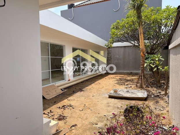 Disewakan Rumah Strategis LT 105m2 / LB 90m2 di Sanur, Denpasar Disewakan Rumah Strategis LT 105m2 / LB 90m2 di Sanur, Denpasar
