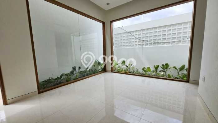Disewakan Rumah Nyaman LT 230m2 / LB 194m2 di Sanur Kauh, Denpasar Disewakan Rumah Nyaman LT 230m2 / LB 194m2 di Sanur Kauh, Denpasar