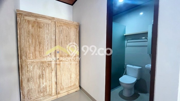 Disewakan! Rumah 2 Kamar Tidur &
3 Kamar Mandi di Sanur Kauh, Denpasar Disewakan! Rumah 2 Kamar Tidur &
3 Kamar Mandi di Sanur Kauh, Denpasar
