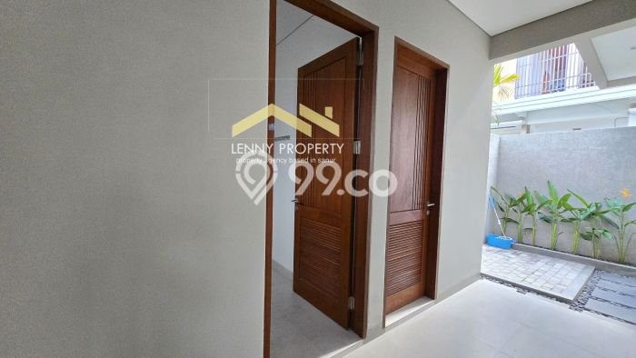 Disewakan! Rumah 3 Kamar Tidur &
4 Kamar Mandi di Sanur Kauh, Denpasar Disewakan! Rumah 3 Kamar Tidur &
4 Kamar Mandi di Sanur Kauh, Denpasar