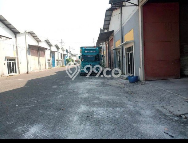 Area Ramai! Gudang Dijual di Wonoayu untuk Bisnis Luas Bangunan 987m2 Area Ramai! Gudang Dijual di Wonoayu untuk Bisnis Luas Bangunan 987m2