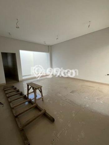 Jual Rumah Luas Elegan Dengan View Eksklusif di Citraland, Surabaya Jual Rumah Luas Elegan Dengan View Eksklusif di Citraland, Surabaya