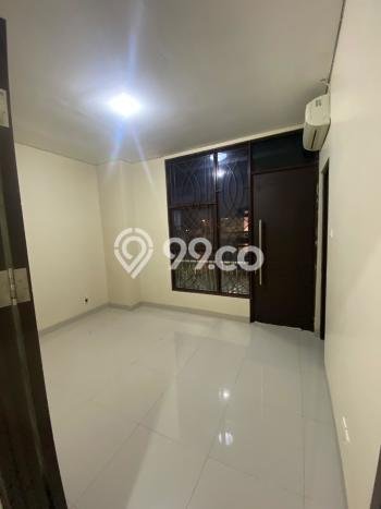 Disewakan Segera Rumah Kondisi Baik di Kawasan Lippo Cikarang, Cikarang Disewakan Segera Rumah Kondisi Baik di Kawasan Lippo Cikarang, Cikarang