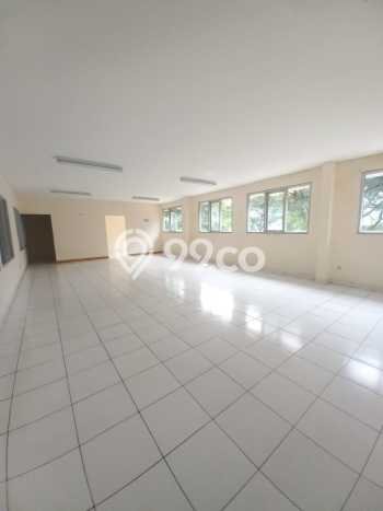 KAWASAN KOMERSIAL! Gudang For Rent Kawasan Lippo Cikarang, Luas 2600m2m², Area Strategis KAWASAN KOMERSIAL! Gudang For Rent Kawasan Lippo Cikarang, Luas 2600m2m², Area Strategis